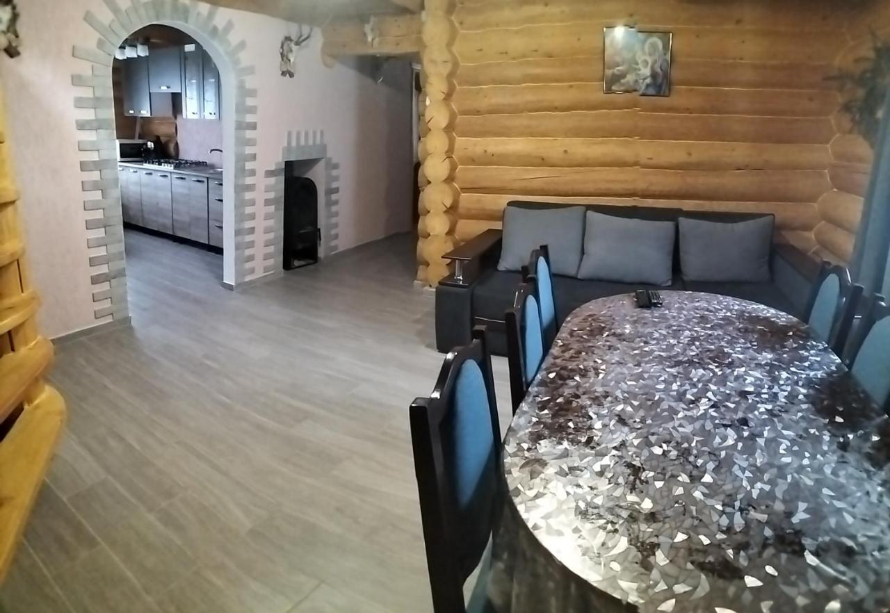 "Бджілка" І " Садиба Для Відпочинку" Lyuta Esterno foto